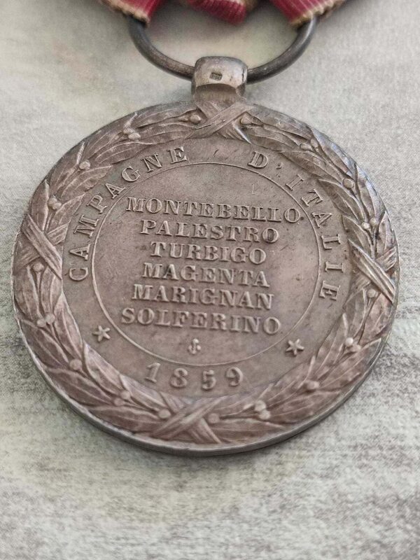 Italian campaign medal in silver