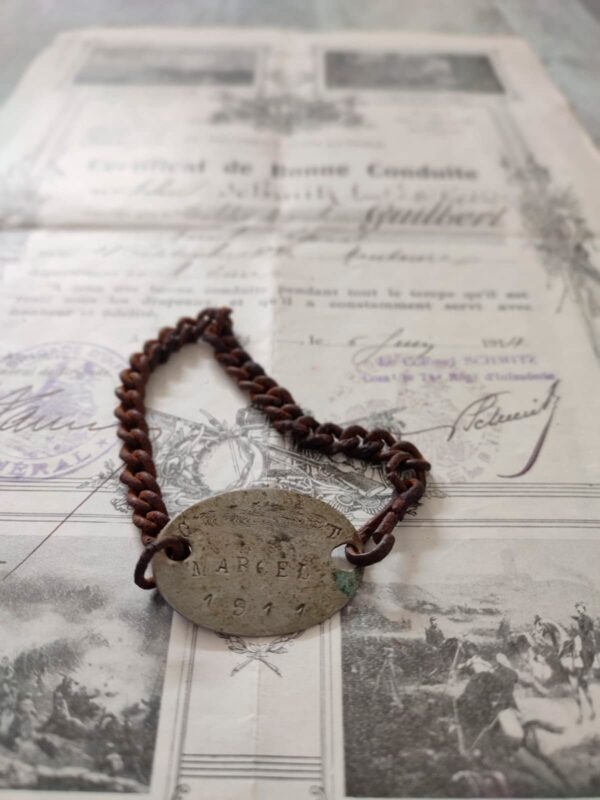 obverse of a french model 1915 dog tag