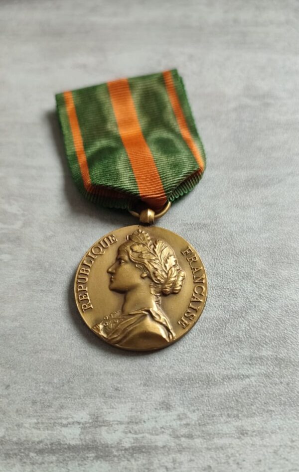 first and second world war escapees medal