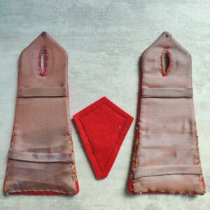 Epaulettes of a Spahis Commander and a sleeve patch from the 3rd Spahis Regiment