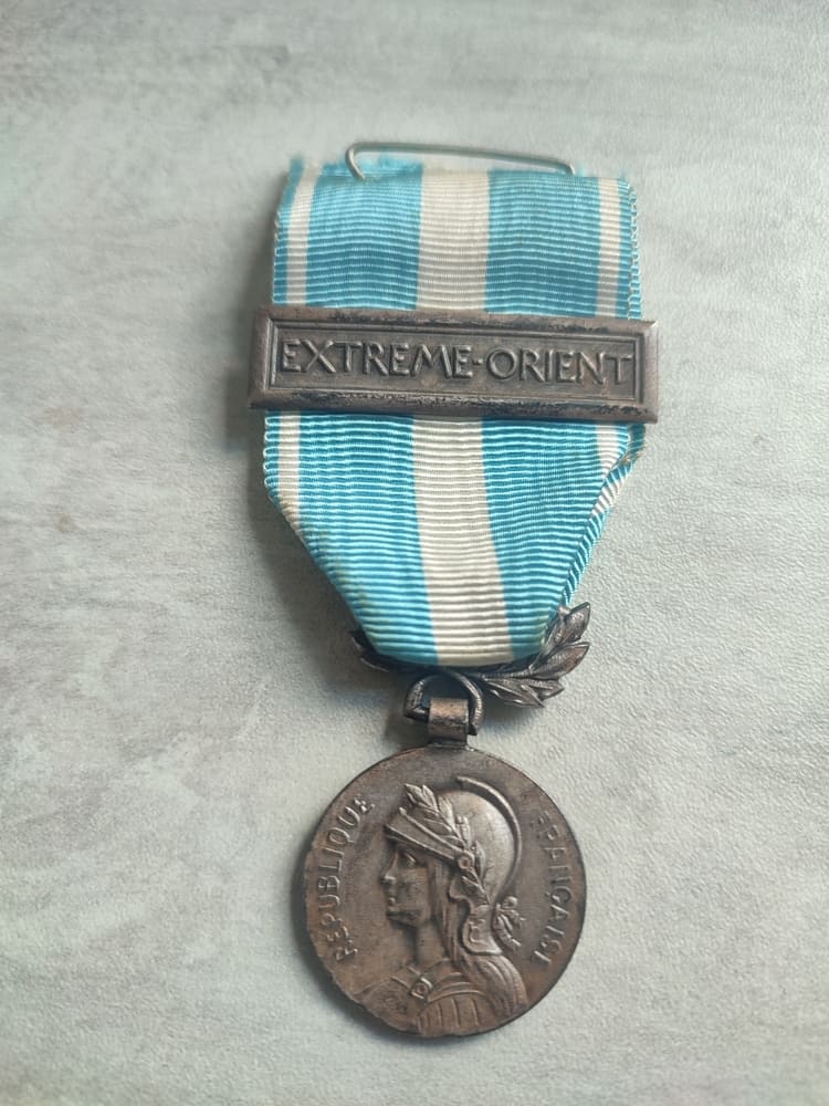 general view of the french colonial medal