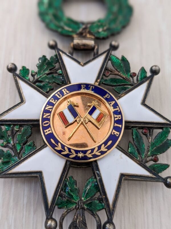 Commander class, Legion of Honour: French flags