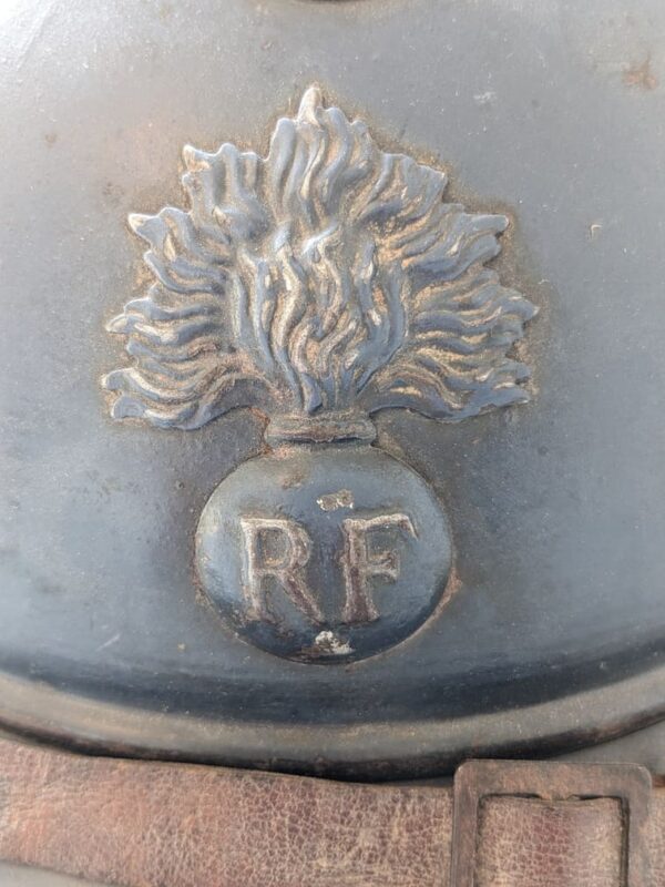 ww1 french helmet model 1915 attribute