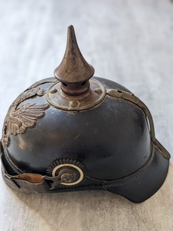 ww1 prussian pickelhaube left side view