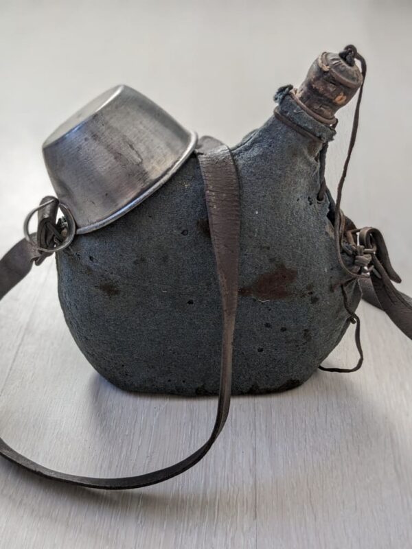 ww1 french canteen with its original cup