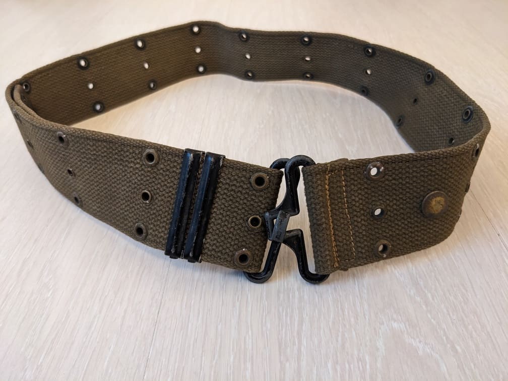 ww2 US army pistol belt general view