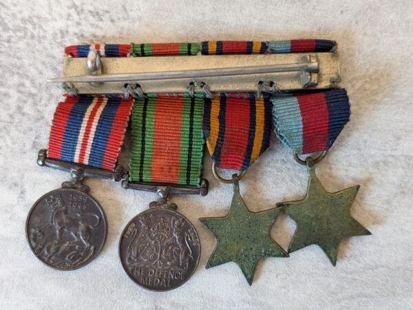 ww2 british medals and miniatures set, miniature medals reverse view