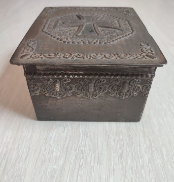 first world war german patriotic box left side view