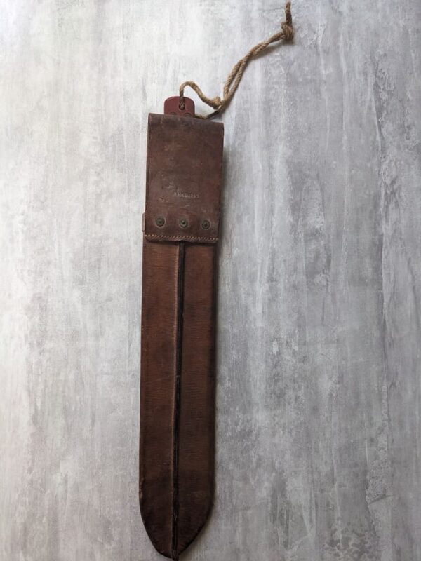 world war II british machete scabbard rear view