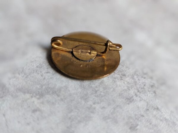 pinback of the NS Studenten Kampfhilfe badge