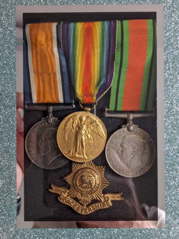 Conjunto Conmemorativo Familiar Británico, ww1/ww2 - Imagen 4