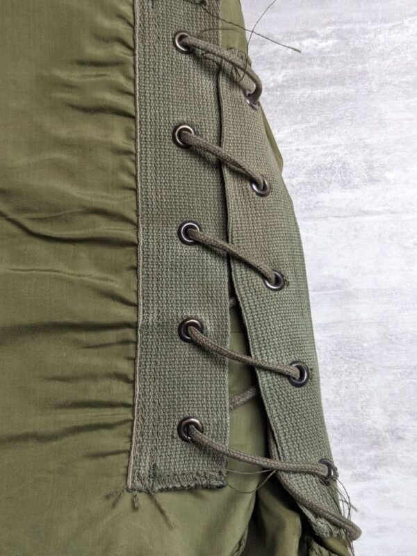 U.S. M69 Flak Vest, Vietnam War - Image 6