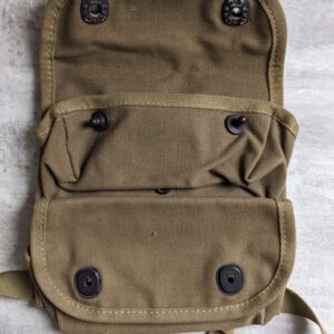 WWII US Grenade Pouch, Two Compartments