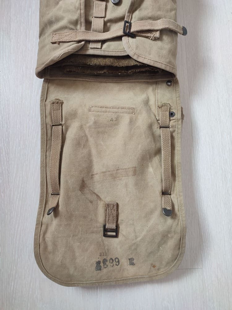 U.S. M-1910 Haversack with Entrenching Tool Cover and Blanket - Image 7