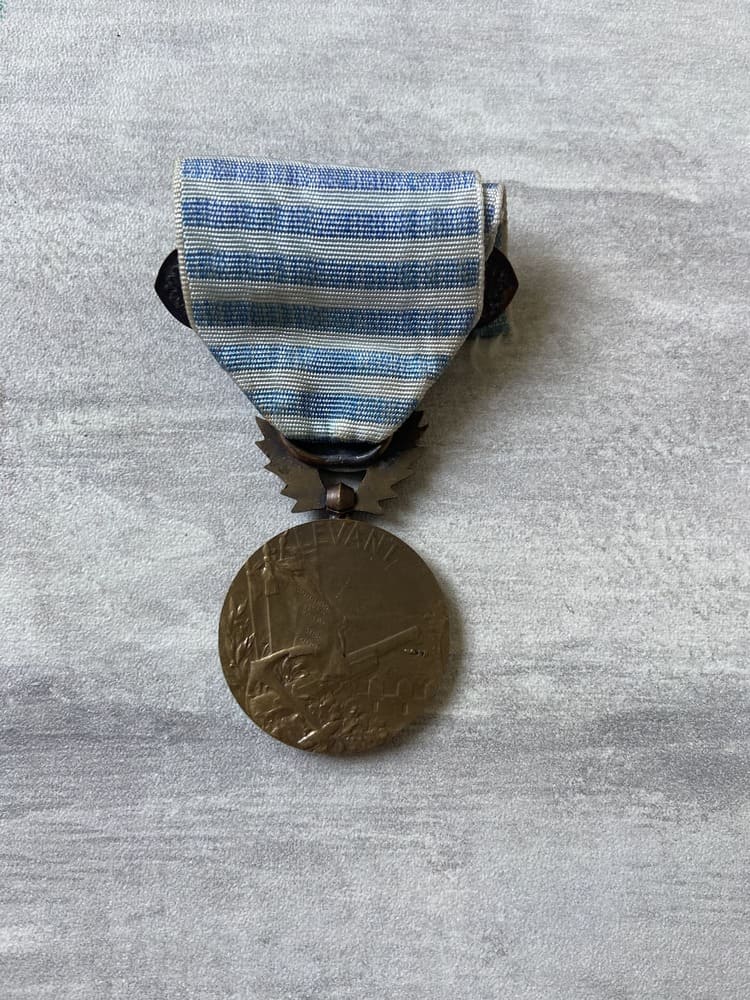 French Levant Commemorative Medal - Image 2