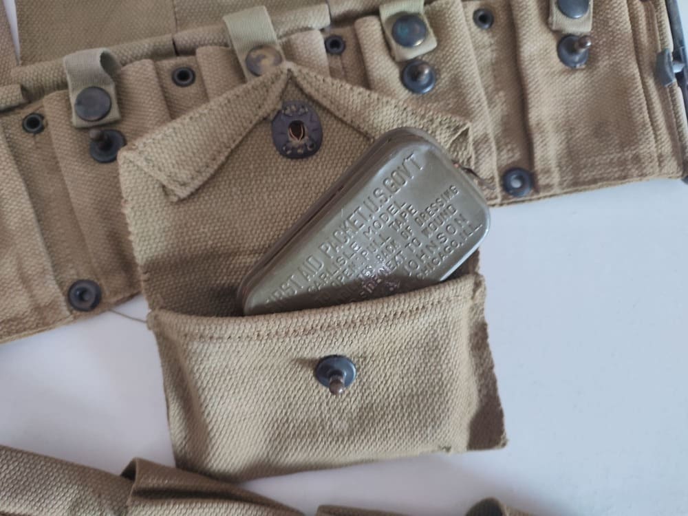 WWII US M-1923 Cartridge Belt with M-1924 First Aid Pouch - Image 4