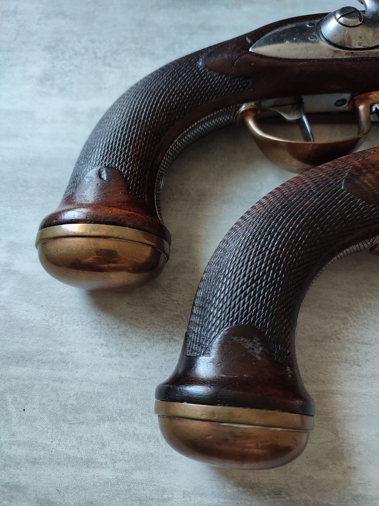 Pareja de Pistolas Francesas de Oficial de Caballería, Modelo 1816/22 - Imagen 8
