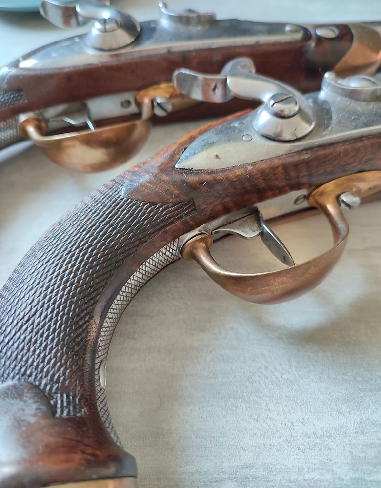 Pareja de Pistolas Francesas de Oficial de Caballería, Modelo 1816/22 - Imagen 7
