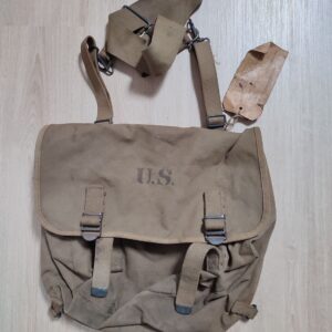 US M36 Musette Bag of a Medical Captain