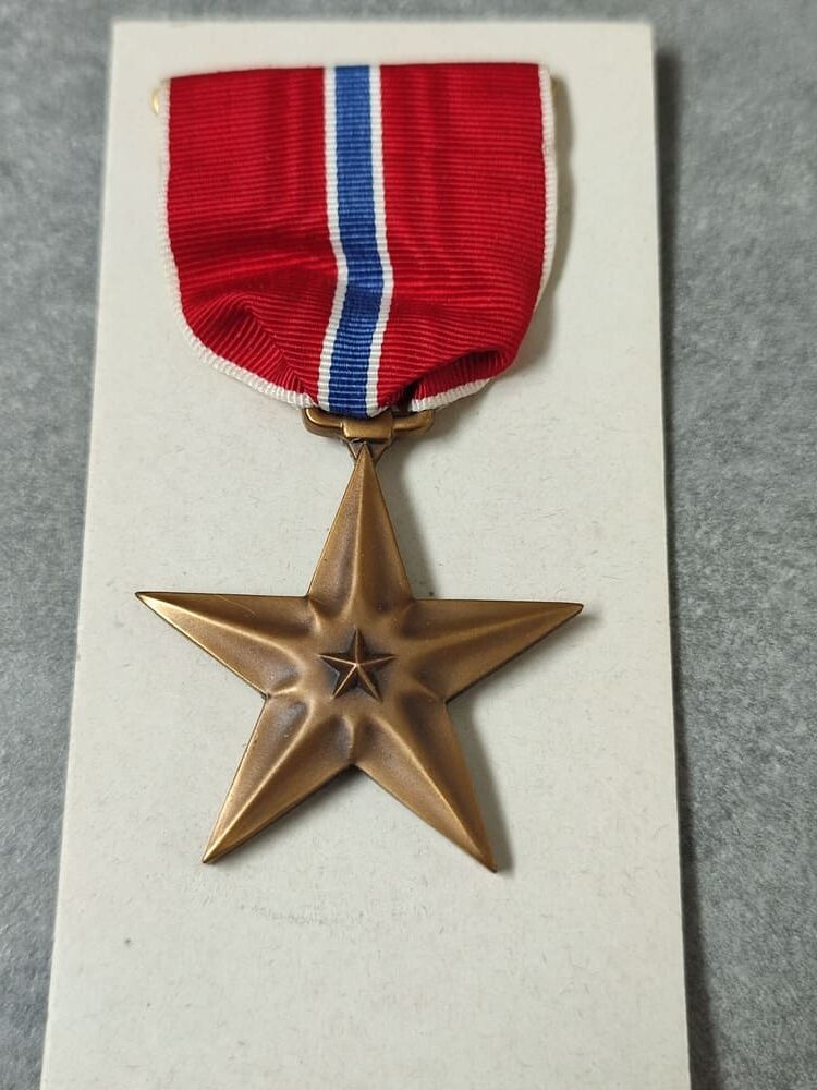 US Bronze Star Medal, Second World War - Image 2