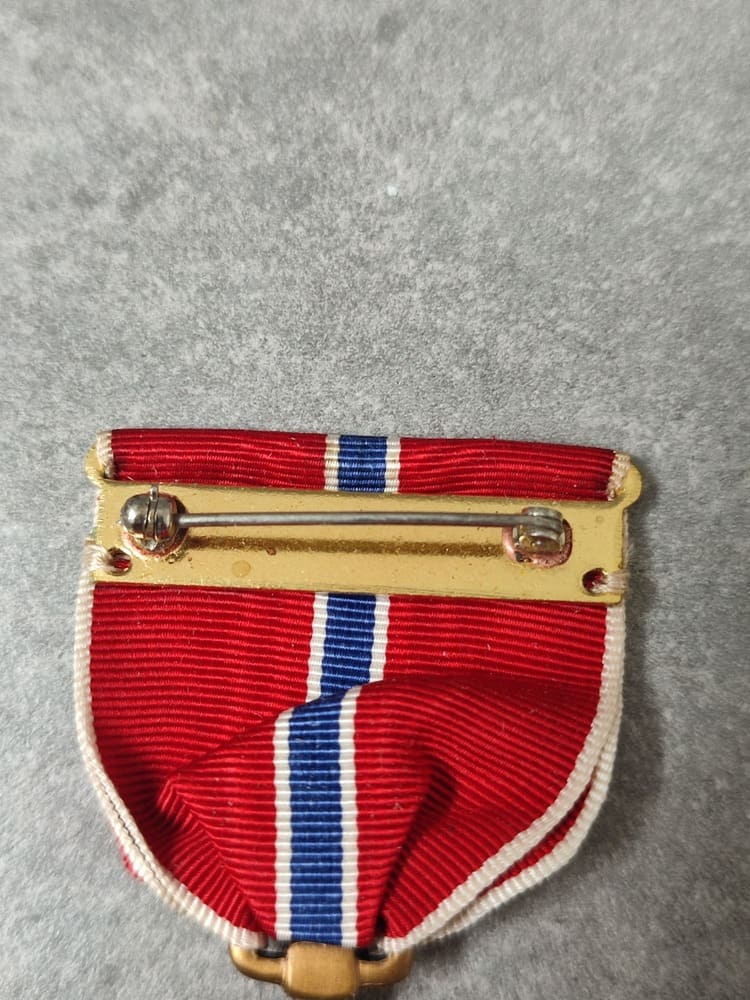 US Bronze Star Medal, Second World War - Image 4