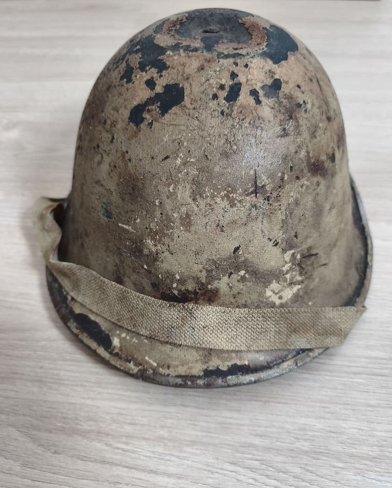 British Mk III "Turtle" Helmet with Normandy Sand Camouflage - Image 2