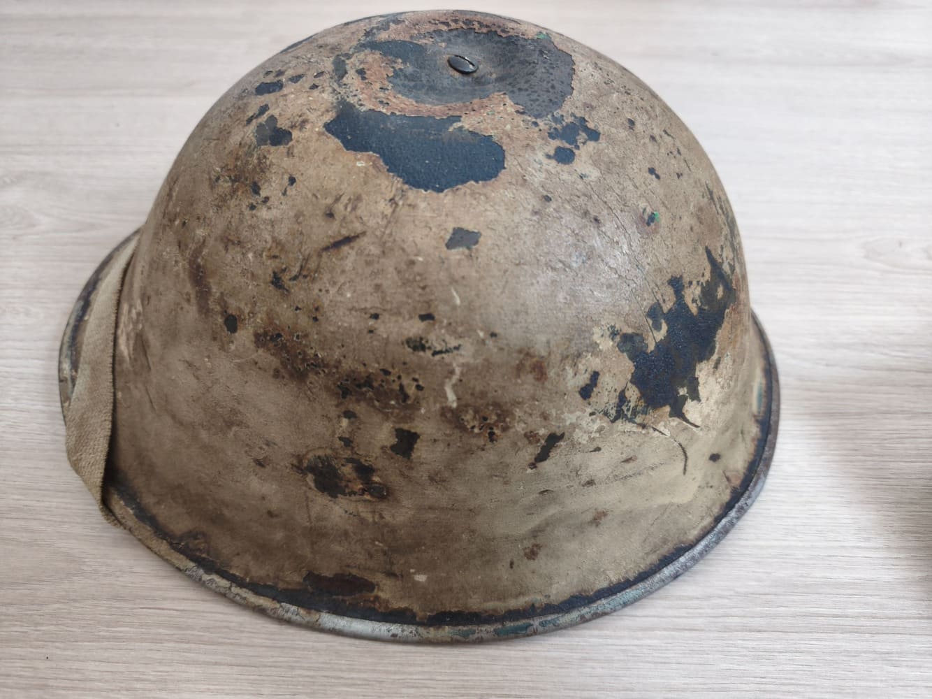 British Mk III "Turtle" Helmet with Normandy Sand Camouflage - Image 3