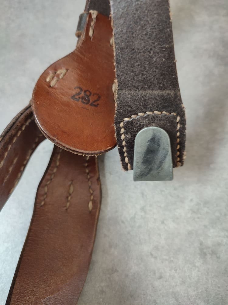 German WWII Heavy Y-Straps - Image 3