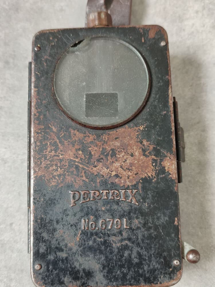 German Pertrix No. 679L Flashlight, WWII - Image 3