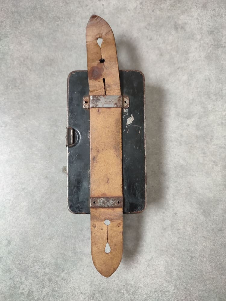 German Pertrix No. 679L Flashlight, WWII - Image 2