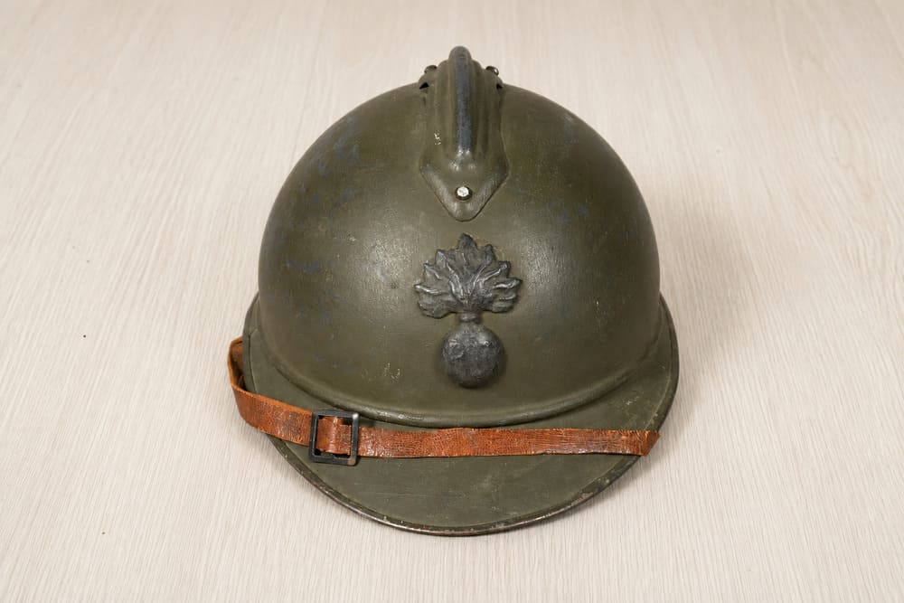 Model 1915 Adrian Infantry Helmet, Reconditioned in 1940 - Image 2