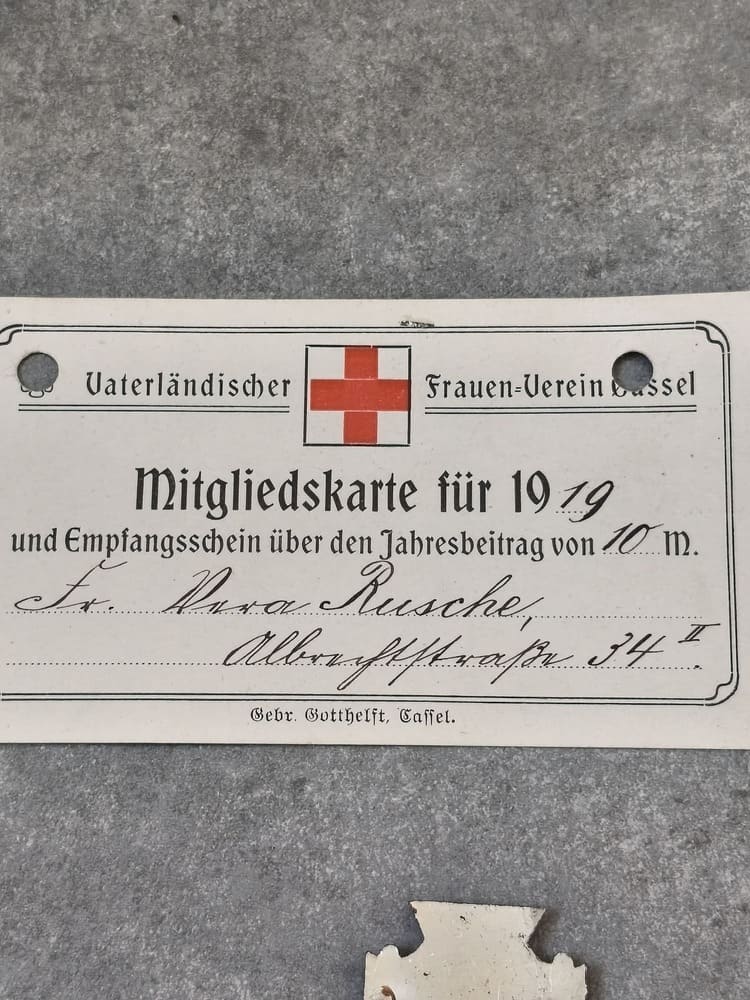 Allemagne ww1, Insigne du Vaterländischer Frauenverein avec Carte de Membre – Image 4