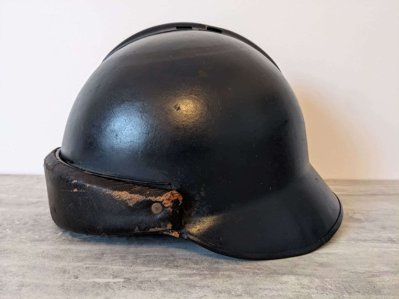 1945 Model Helmet « Jeanne d’Arc » - Image 2