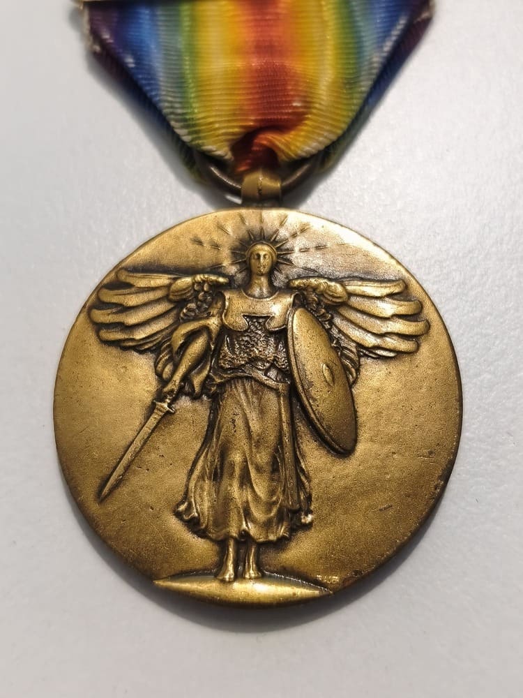US WWI Victory Medal, 5 Campaign Clasps - Image 2